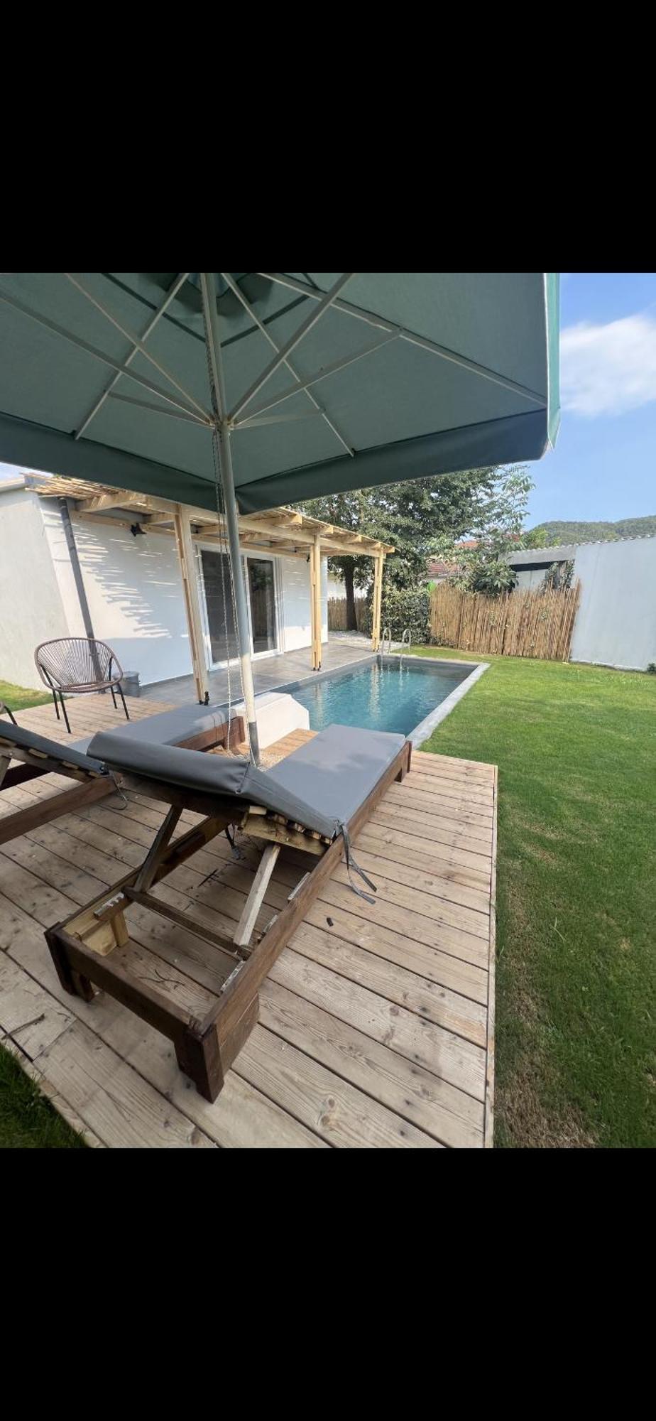 Vakantiehuis Rafaelo Poolside *