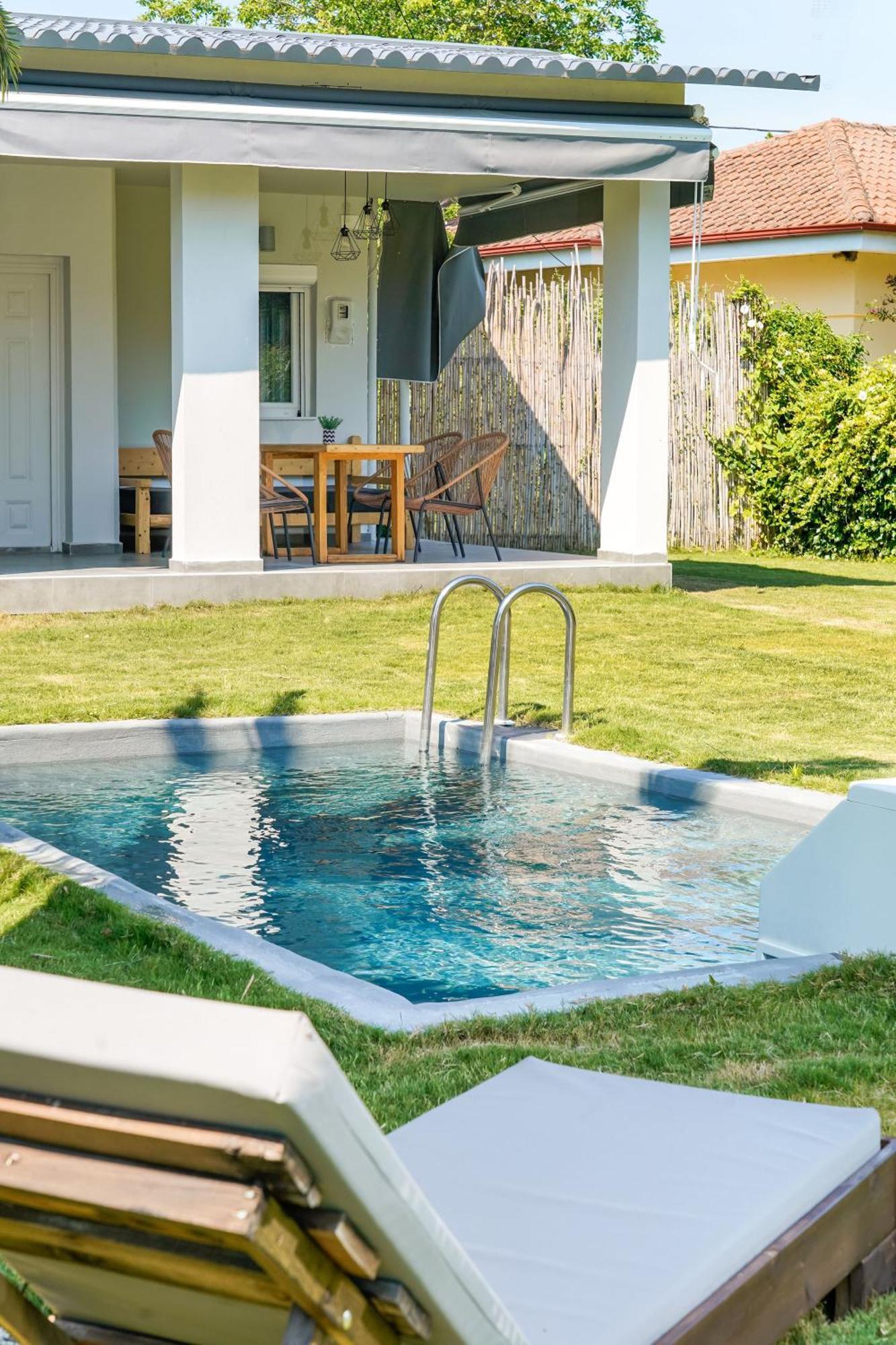 Rafaelo Poolside Holiday home